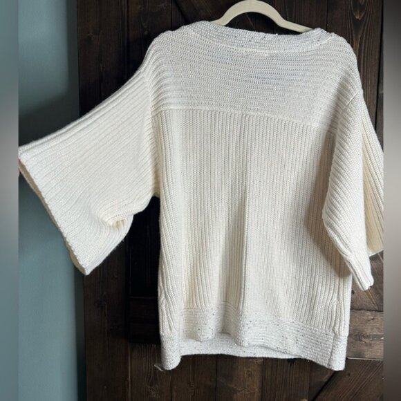 (1)New York and Co. knit short bell sleeve cream sweater size LG. - Picture 2 of 10